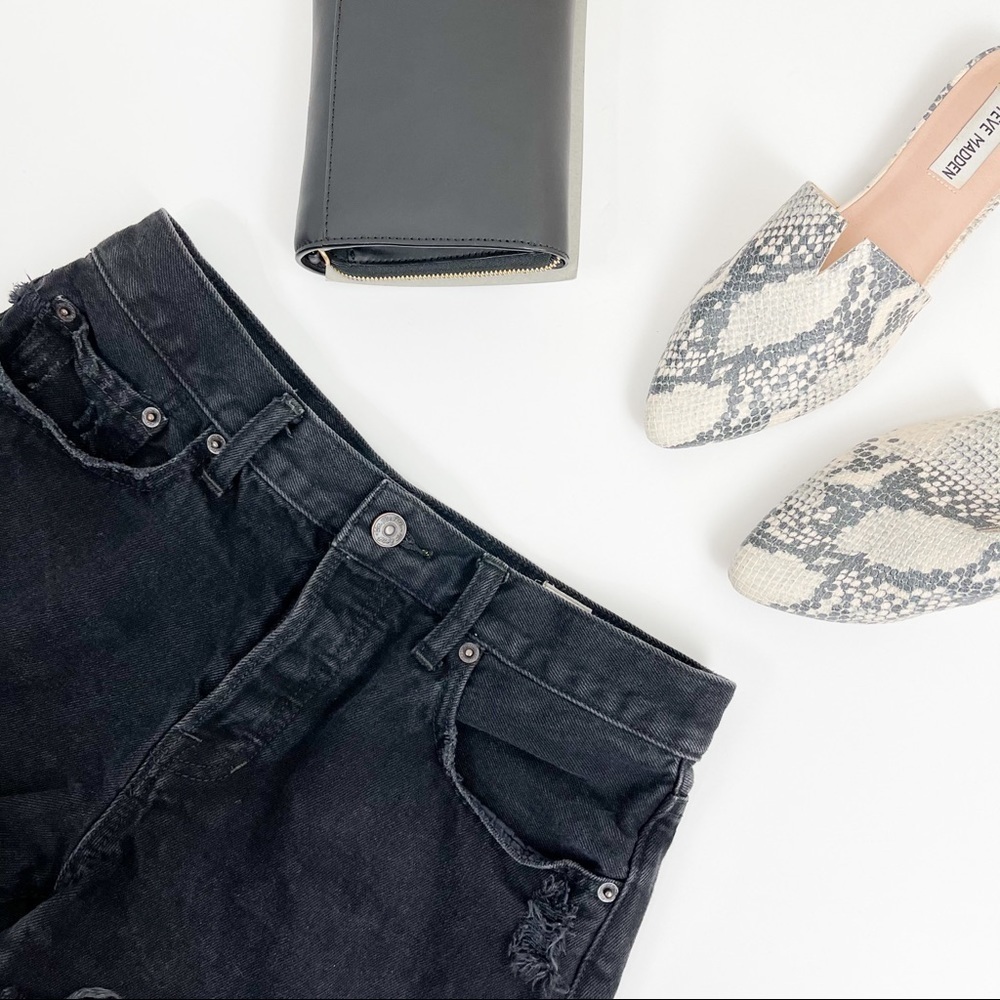 Free people distressed black shorts size 28